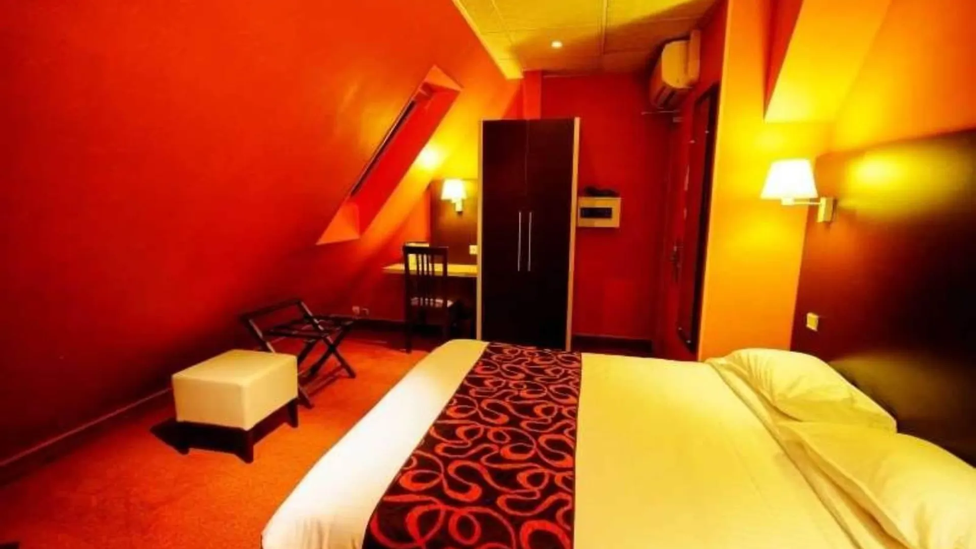 Des Trois Gares 3* Paryż