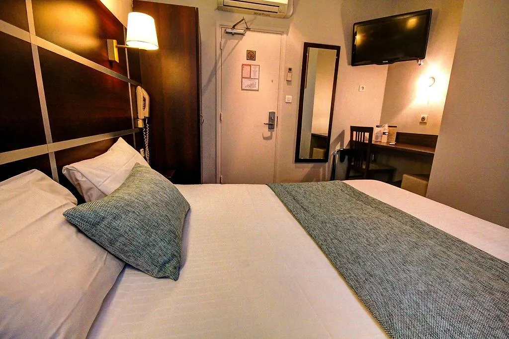Des Trois Gares 3* Paříž