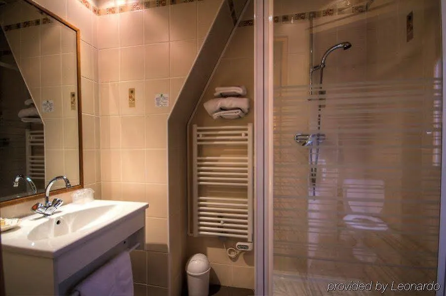 Hotel Des Trois Gares Paryż