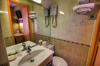 Hotel Des Trois Gares 3*