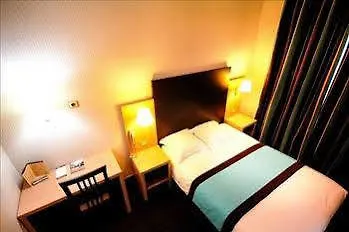 Des Trois Gares Otel 3*