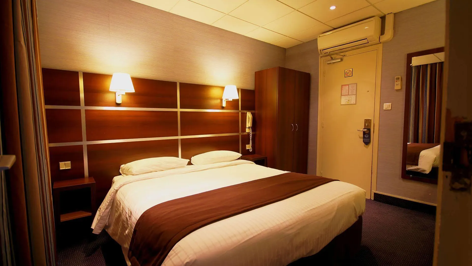 Des Trois Gares Hotel 3*