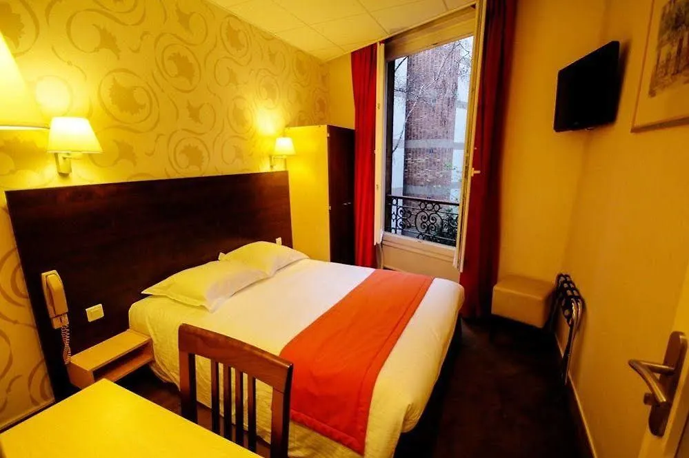 Des Trois Gares 3* Paryż