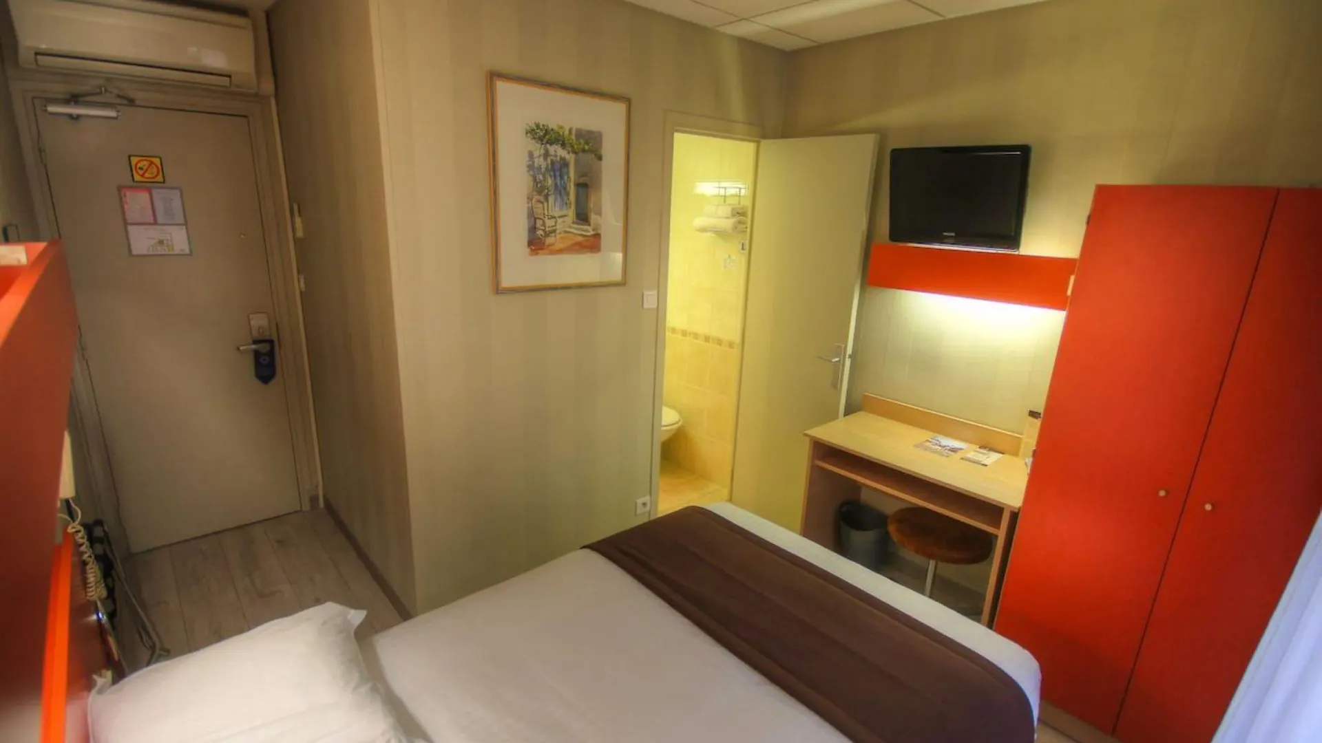 Hotel Des Trois Gares Paris