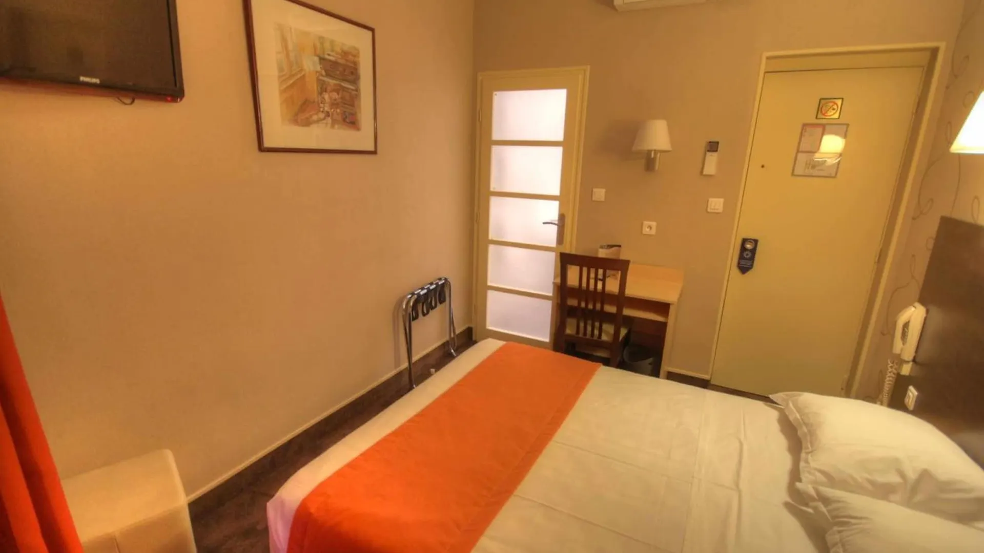 Des Trois Gares Hotel Paris