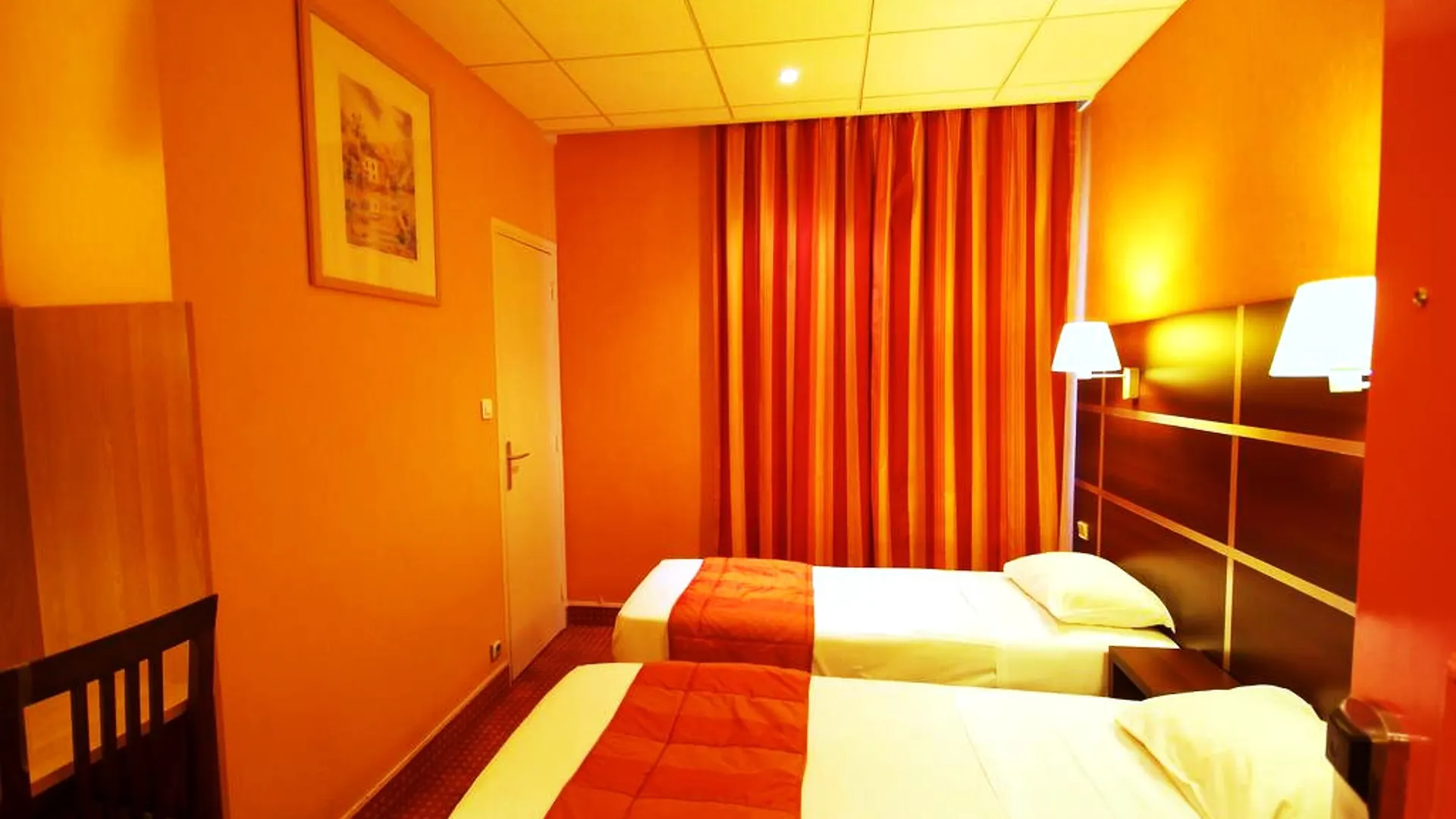 Hotel Des Trois Gares 3*